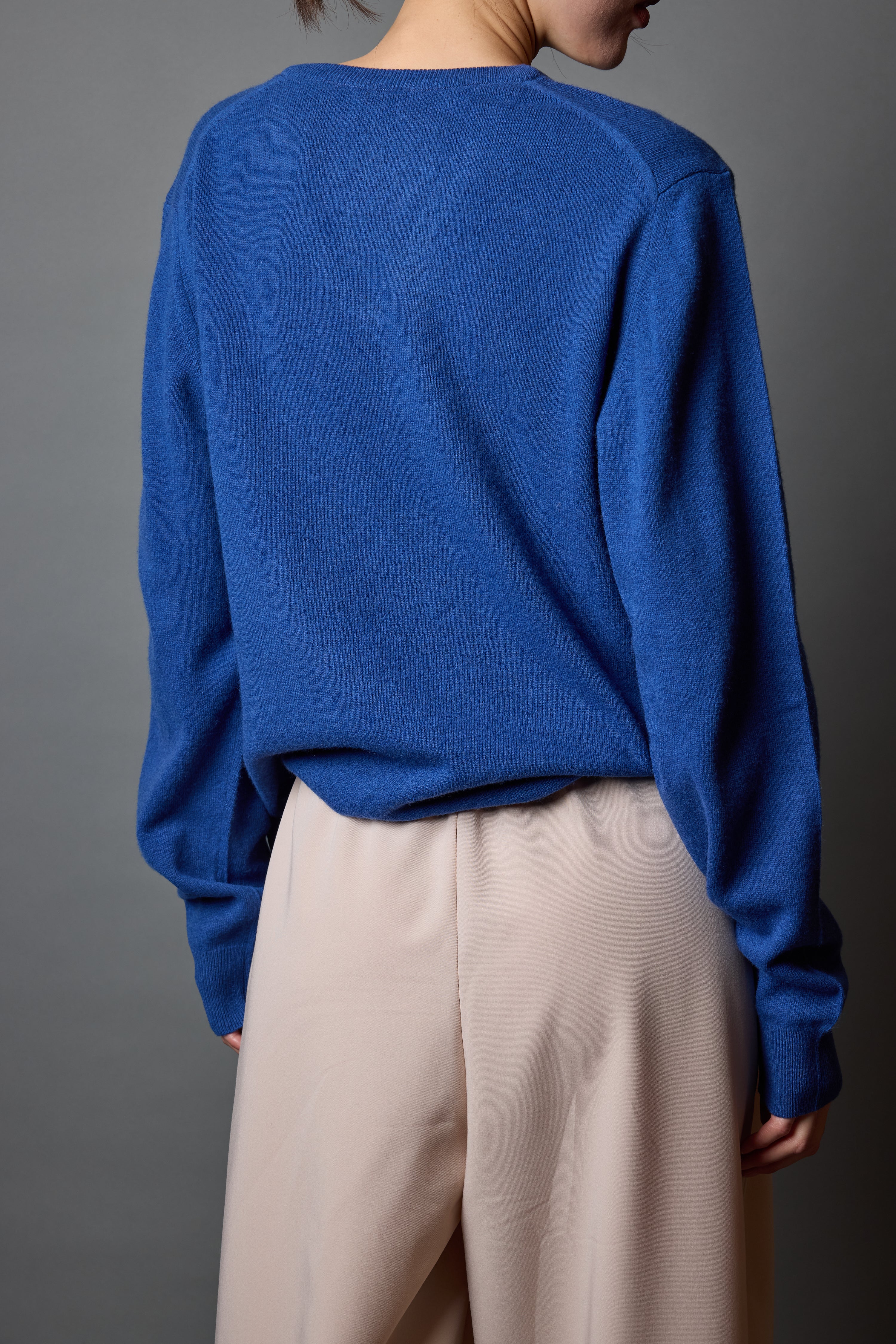 WOOL V-NECK UNISEX SWEATER SAX BLUE