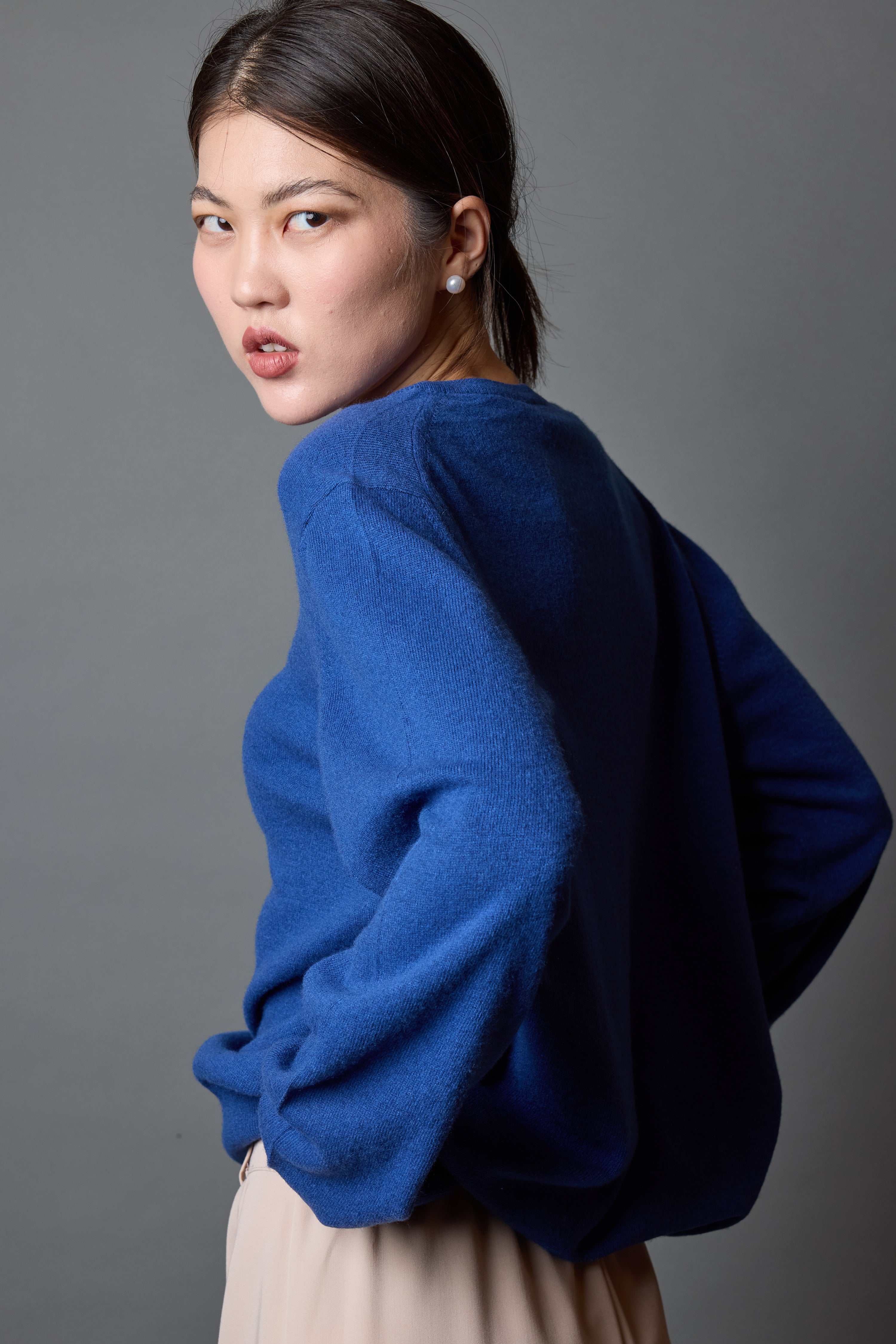WOOL V-NECK UNISEX SWEATER SAX BLUE