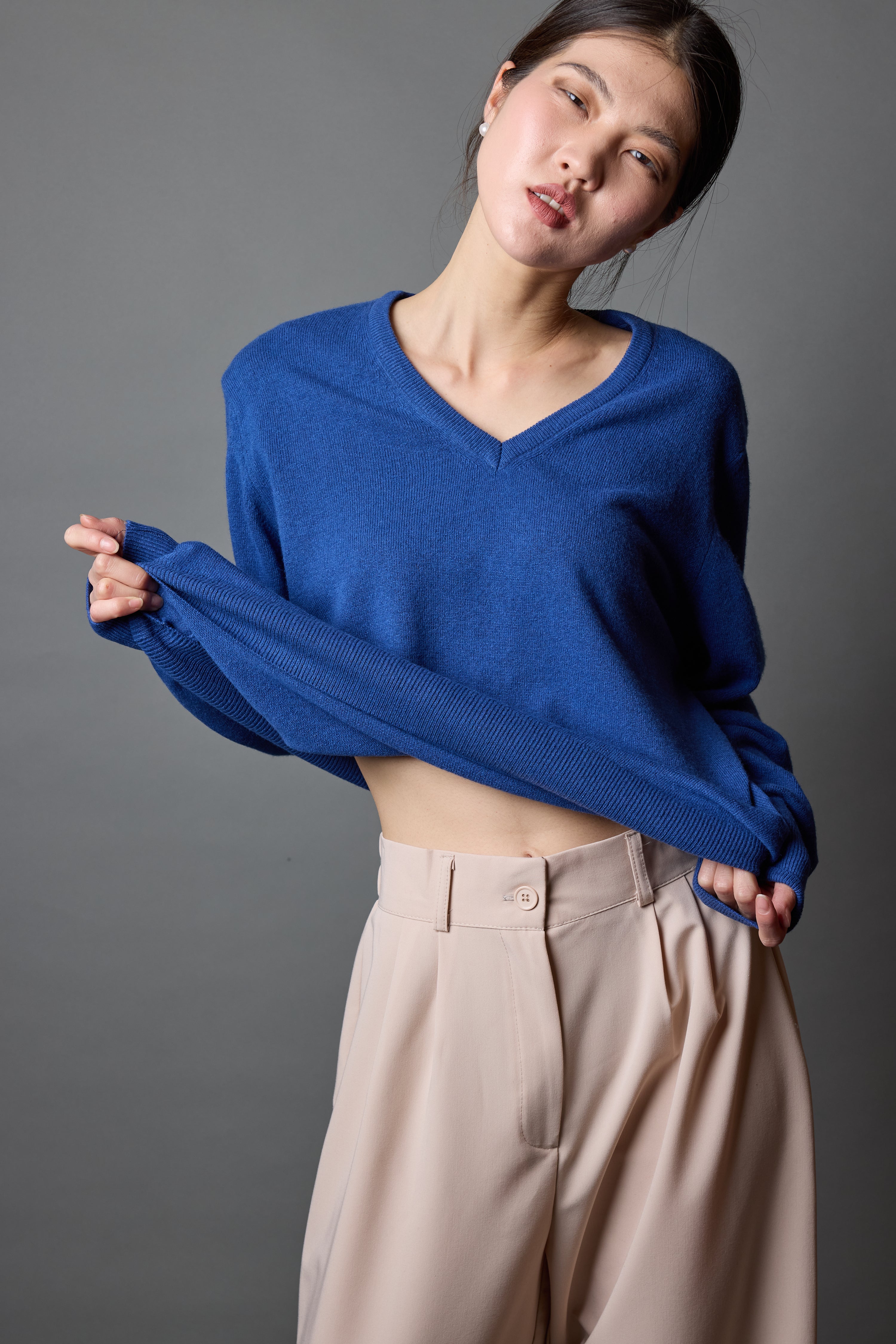 WOOL V-NECK UNISEX SWEATER SAX BLUE