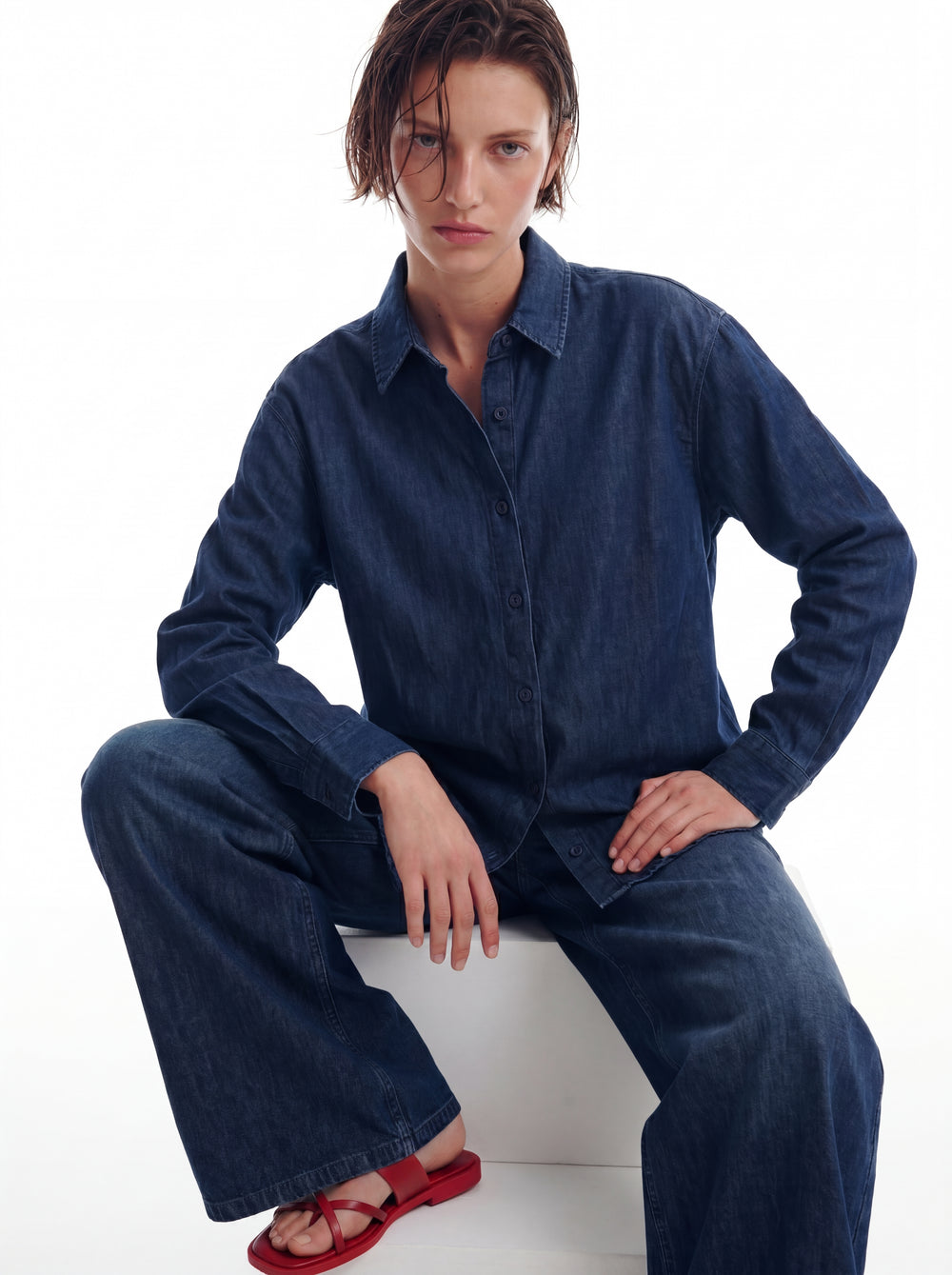 KLASIK YAKA OVERSIZE DENIM GOMLEK