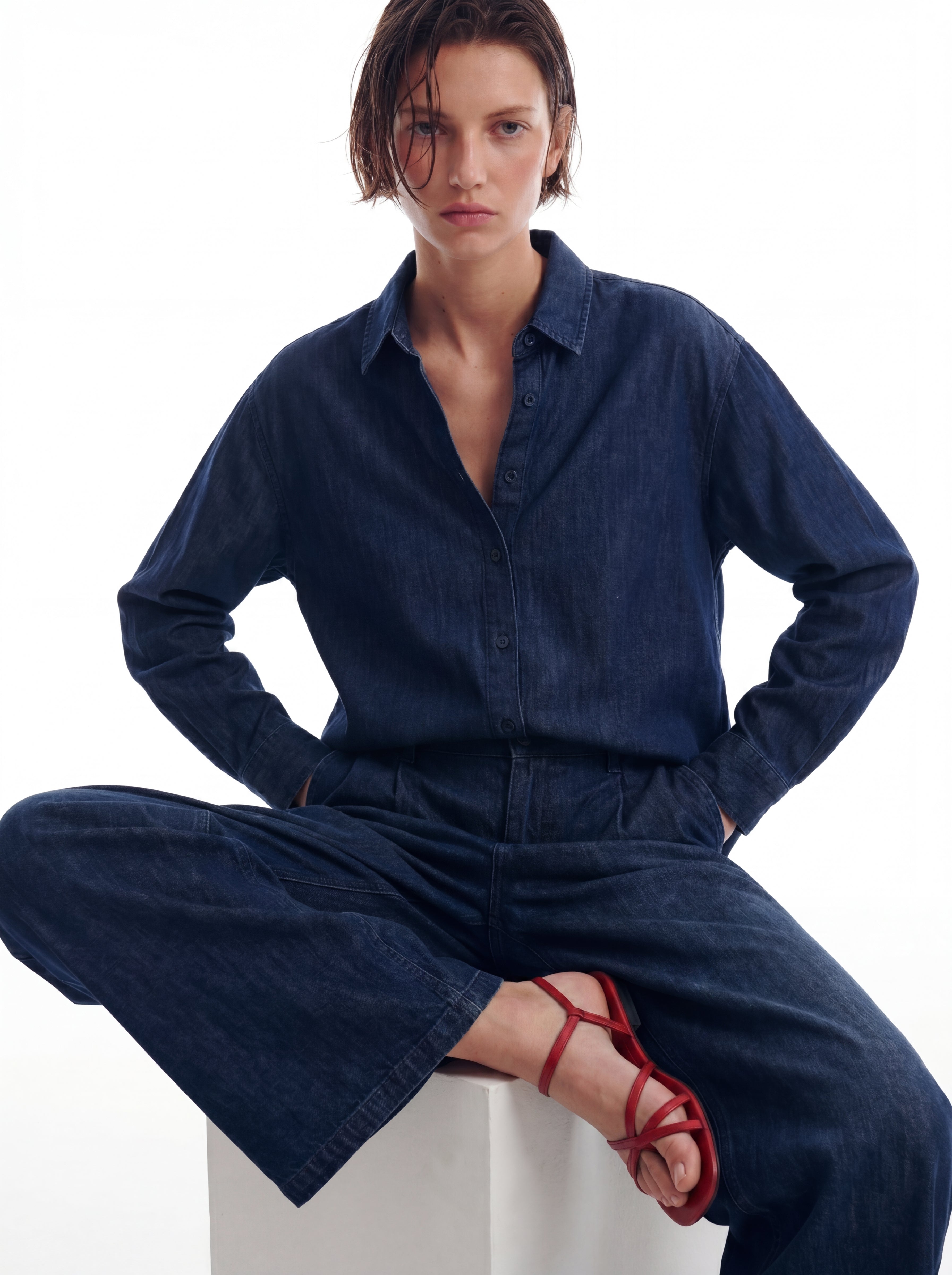 KLASIK YAKA OVERSIZE DENIM GOMLEK