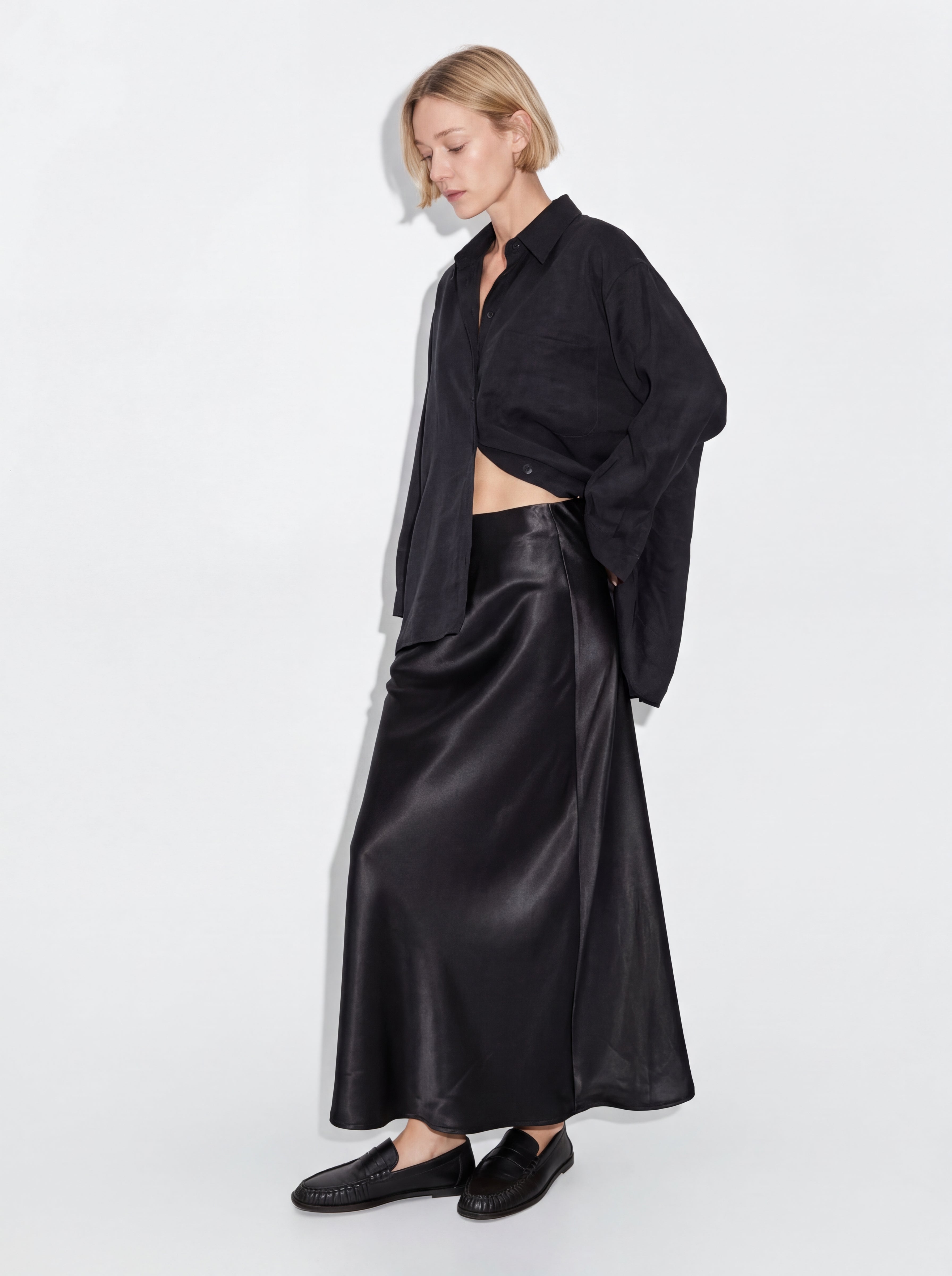 SATIN MIDI SKIRT BLACK