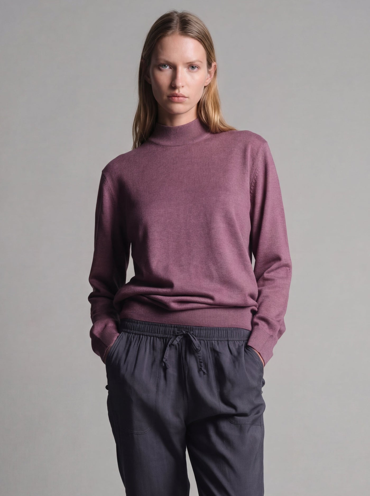COTTON TURTLENECK UNISEX SWEATER DRIED ROSE