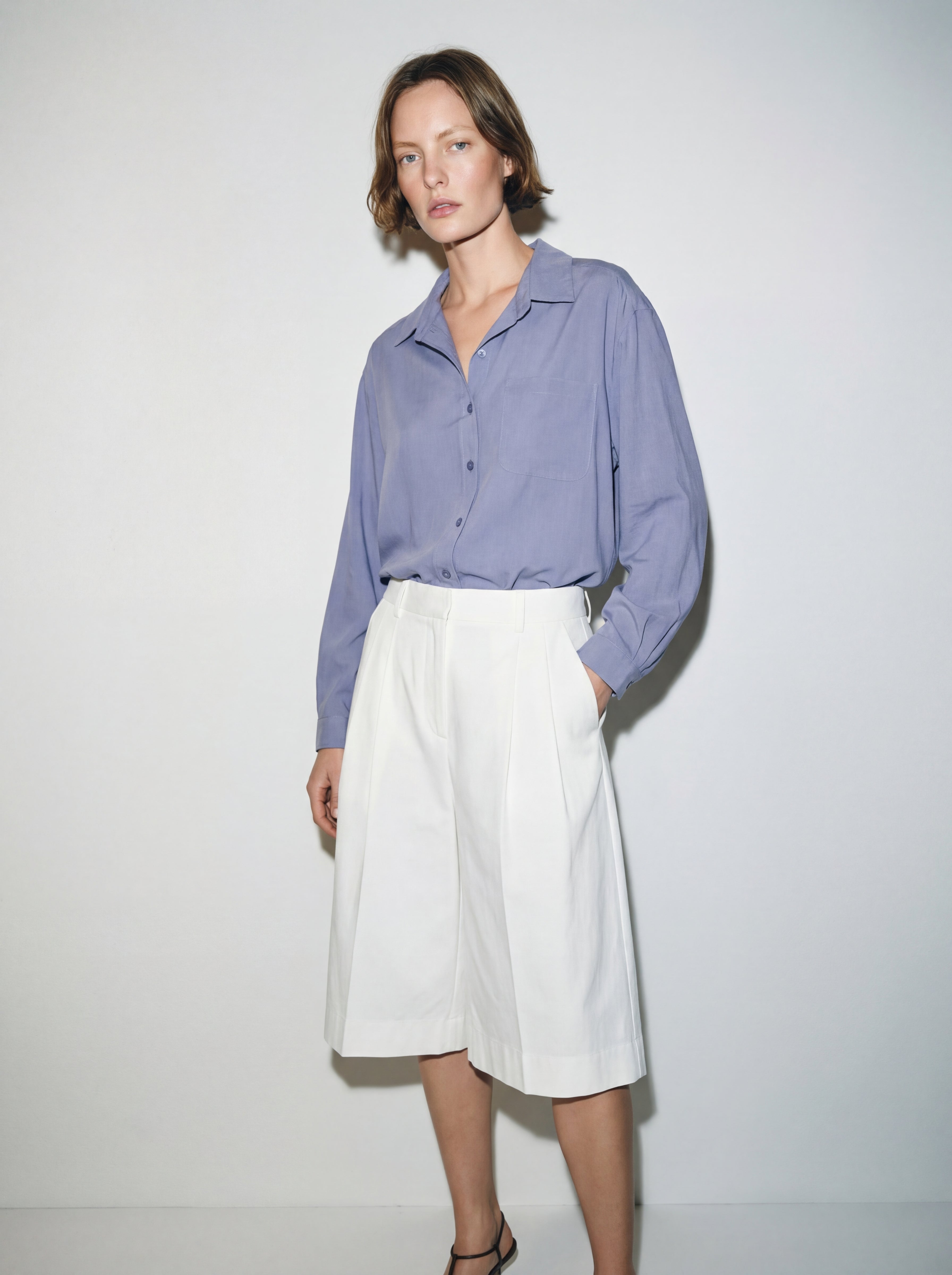 DOKUMLU CEPLI TENSEL GOMLEK GRI