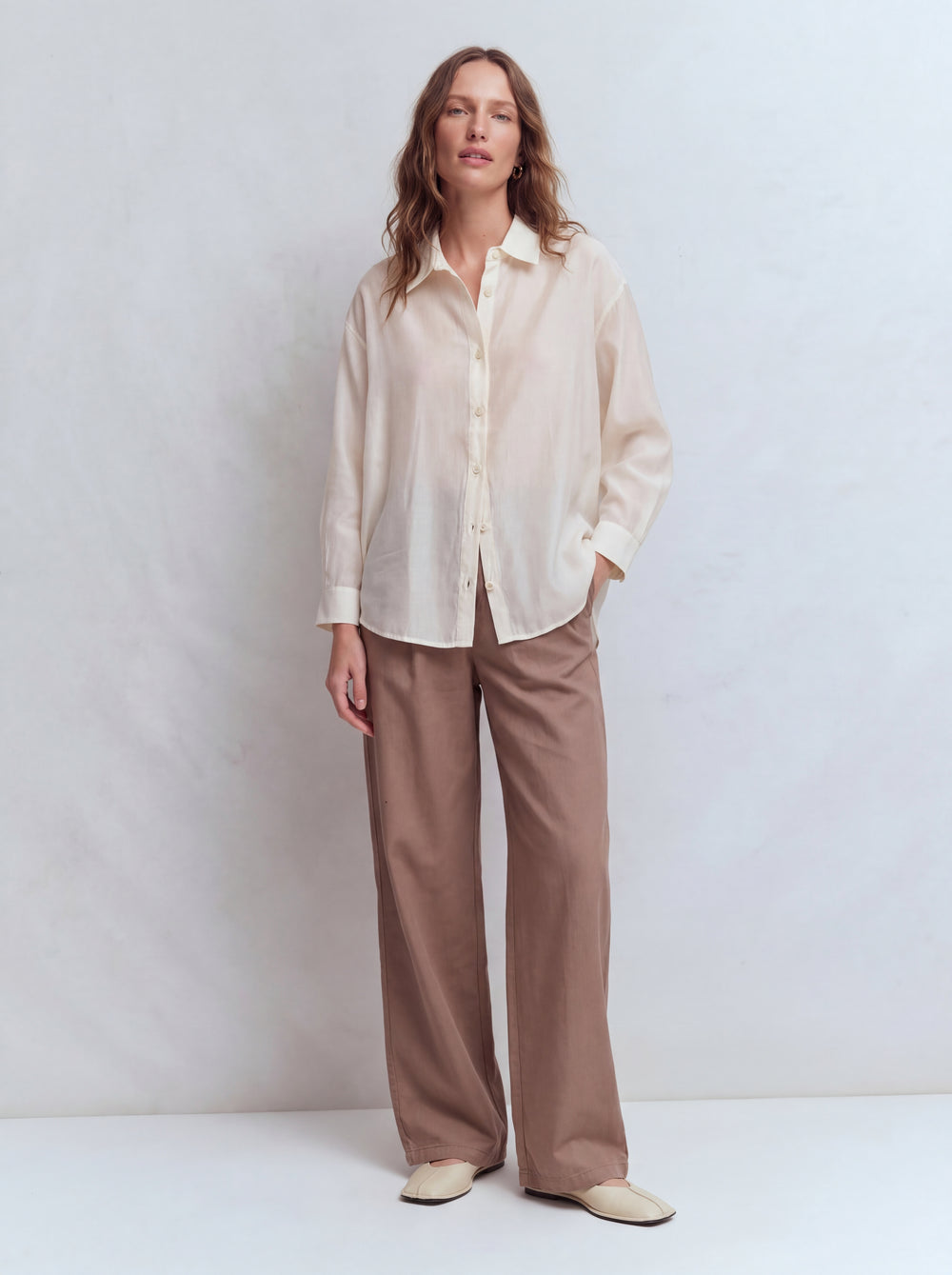 DOKUMLU TENSEL GOMLEK KREM