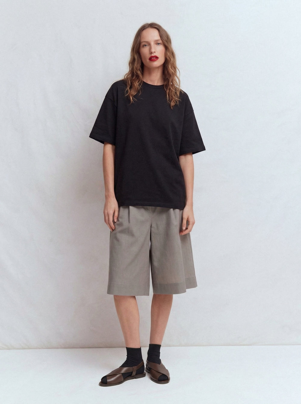 OVERSIZE KISA KOLLU PAMUK T-SHIRT SIYAH