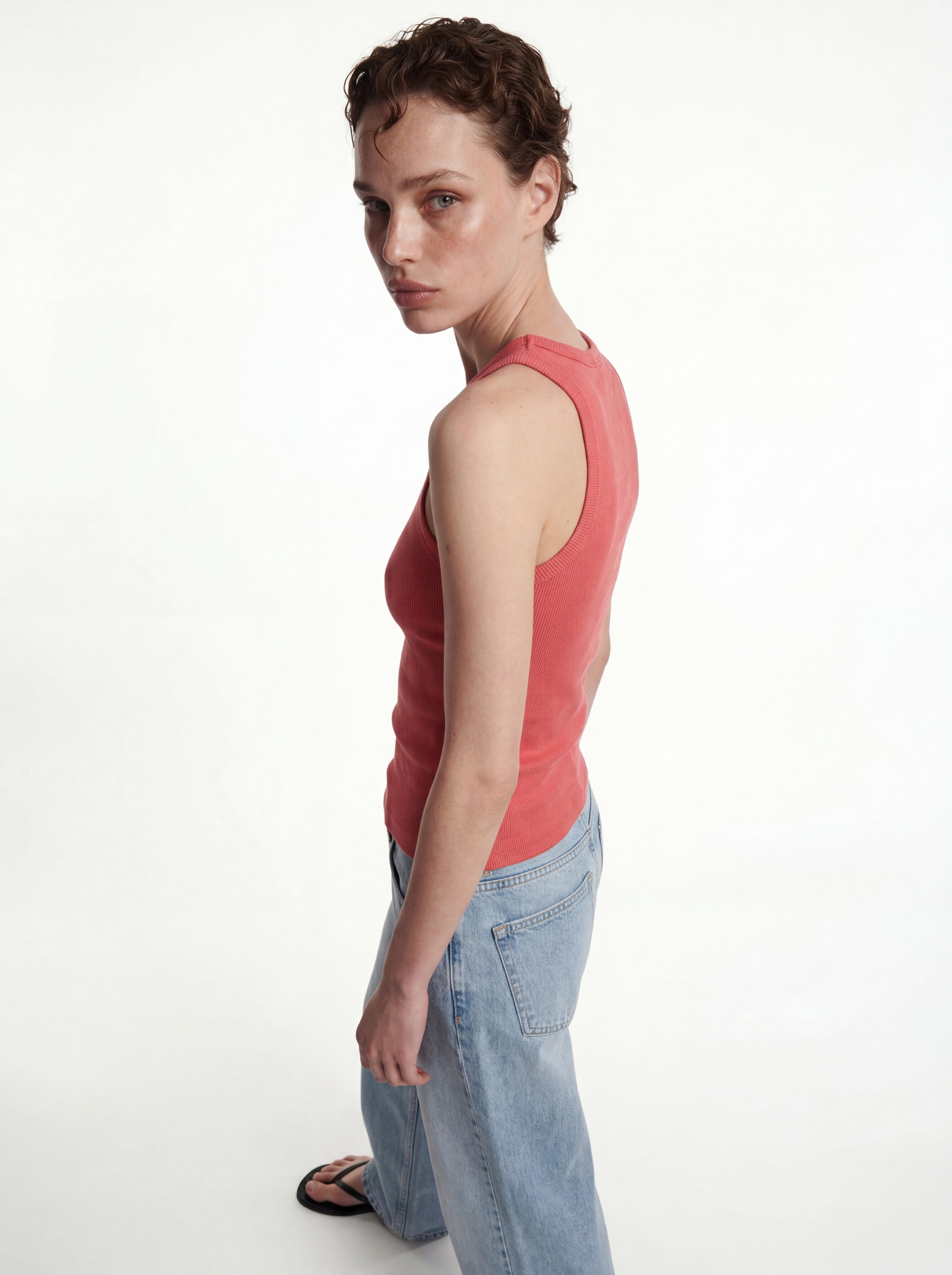 HALTERNECK CROP TOP ROUGE