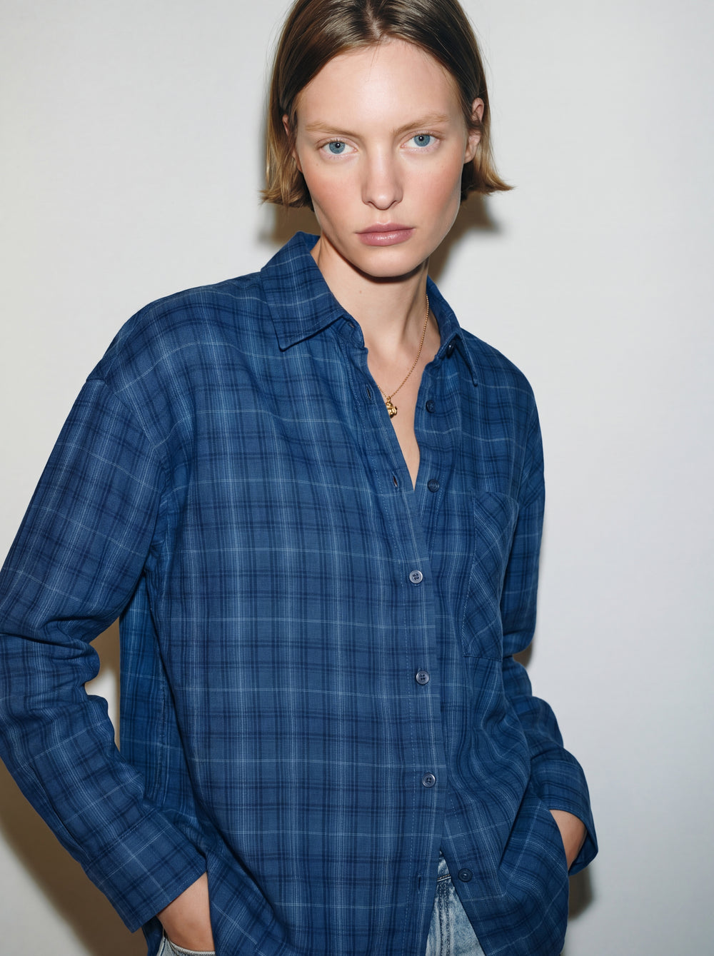 KARELI CEPLI OVERSIZE YUMUSAK GOMLEK