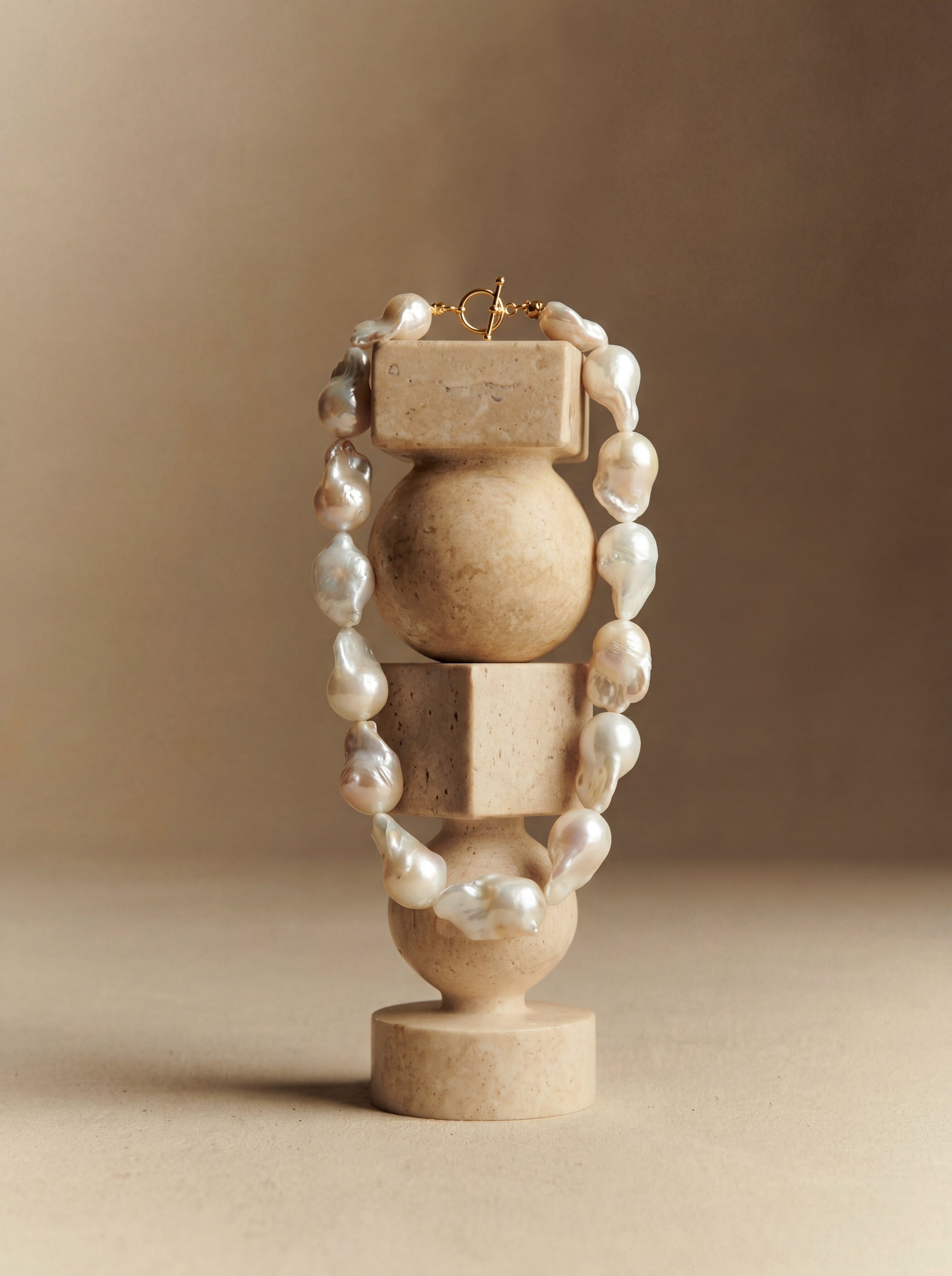 AMPHITRITE BAROQUE PEARL NECKLACE